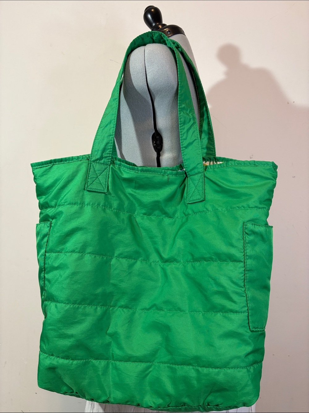 Kelly Green Quilted Nylon Reusable Grocery Shopping Market Tote Printed Lining